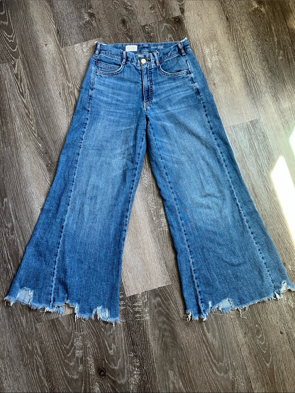 Pilcro  Raw Hem Ankle Wide Leg Jeans
